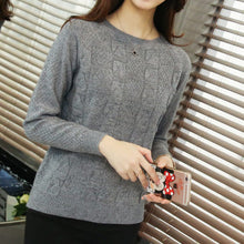 Load image into Gallery viewer, 2018 Autumn And Winter Women Sweaters Knitted Cashmere Loose Sweater Long Sleeve